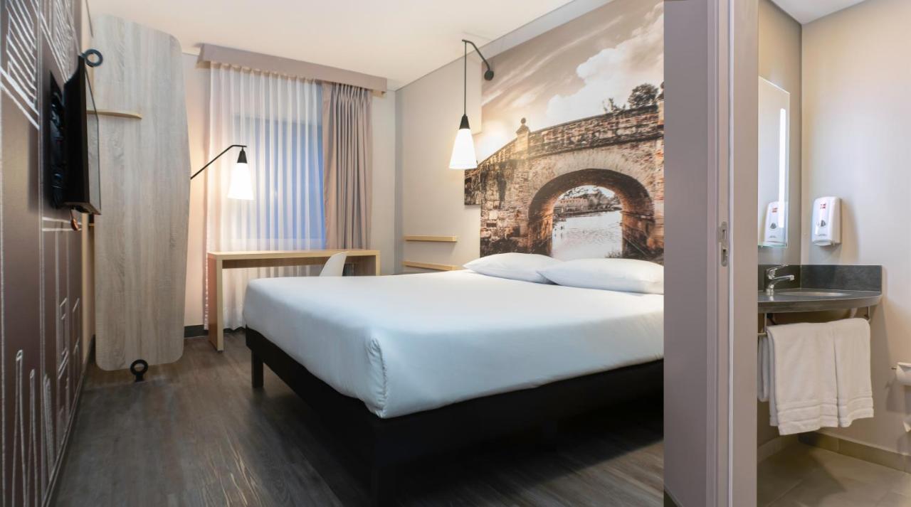 Ibis Chia Hotel Екстериор снимка