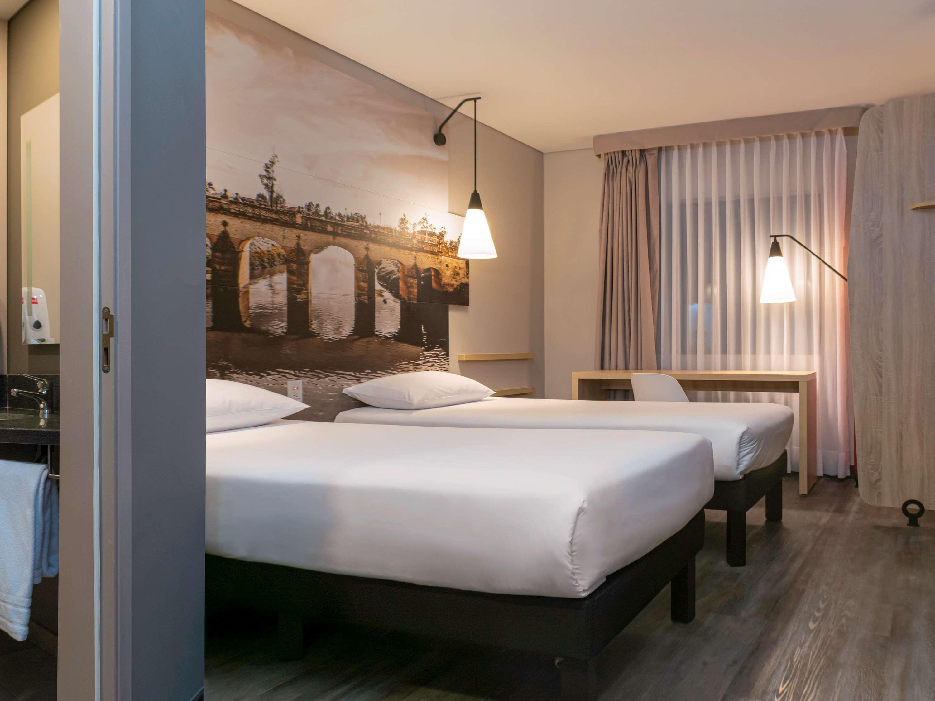 Ibis Chia Hotel Екстериор снимка