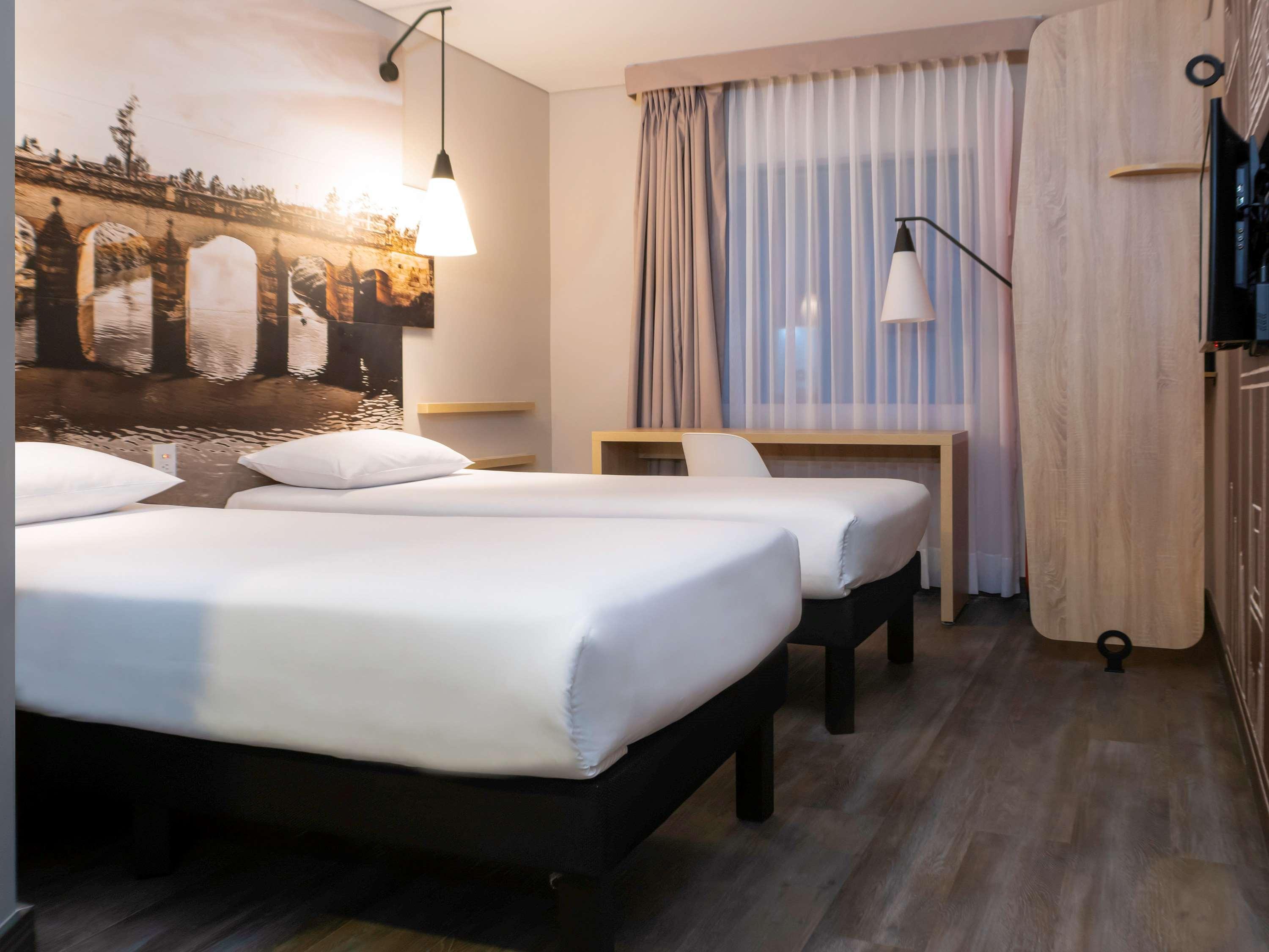 Ibis Chia Hotel Екстериор снимка